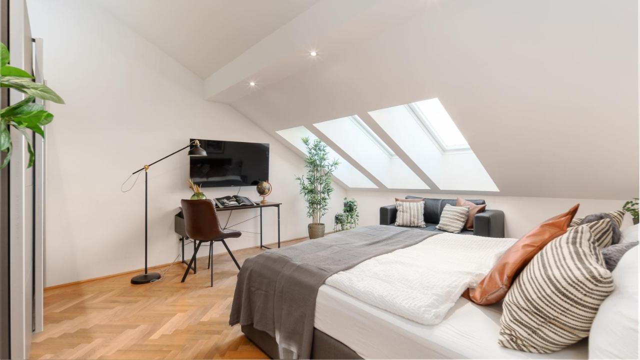 Designer Apartments, 2 Min To U1 Reumannplatz Viyana Dış mekan fotoğraf
